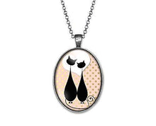 Charger l'image dans la galerie, Collier Cabochon Chat "chats In Love", argenté (ref.19a)