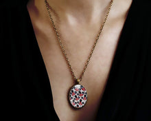 Charger l'image dans la galerie, Collier Cabochon Fleur "Fleurs modernes"    bronze (ref.52)