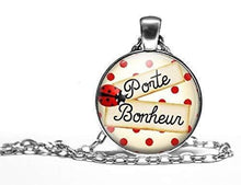 Charger l'image dans la galerie, Collier cabochon, collier illustré "le Le porte bonheur", (ref.56a)