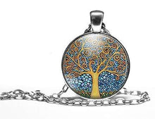 Charger l'image dans la galerie, Collier cabochon, collier illustré Klimt "l'arbre de la vie",   argenté antique