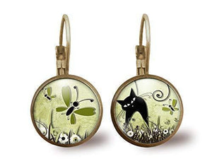 Boucles d'oreilles Cabochon "le chat dans le pré",  bronze (ref.703)