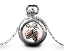 Charger l&#39;image dans la galerie, Montre gousset &quot;chaussures de danse&quot;,   argenté (ref.58a)