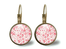 Charger l&#39;image dans la galerie, boucles d&#39;oreilles cabochon &quot;Liberté rose&quot; (ref.12)