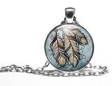 Charger l&#39;image dans la galerie, Collier Cabochon, Collier illustré &quot;Le Capteur de rêves&quot;:   argenté (ref.69-1a)