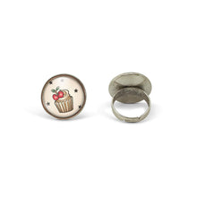 Charger l&#39;image dans la galerie, Bague Cabochon &quot;Cupcakes Tatoués&quot;, argenté (ref.93a)