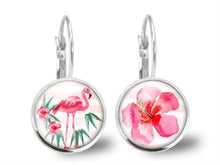Charger l&#39;image dans la galerie, Boucles d&#39;oreilles Cabochon &quot;Le flamand rose&quot;    argenté (ref.6a)