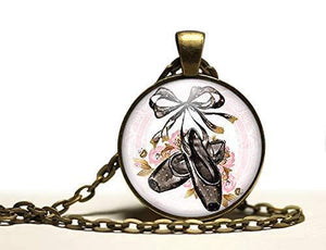 Collier cabochon, collier illustré "chaussures de danse", bronze (ref.58)