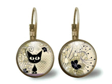 Charger l&#39;image dans la galerie, boucles d&#39;oreilles cabochon &quot;Le chaton&quot; , bronze(ref.31)