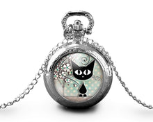 Charger l&#39;image dans la galerie, Montre gousset  Chat &quot;le chat et les pois&quot;    argenté (ref.50a)