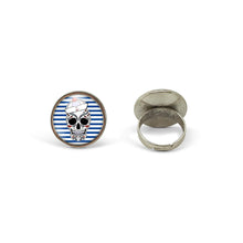 Charger l&#39;image dans la galerie, Bague Cabochon &quot;Le Pirate&quot; , argenté (ref.94a)