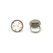 Charger l&#39;image dans la galerie, Bague Cabochon - Fleurs &quot;chic Shabby&quot; , argenté (ref.14a)