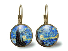 Charger l&#39;image dans la galerie, boucles d&#39;oreilles cabochon Van Gogh &quot;La nuit étoilée&quot;  (ref.15)