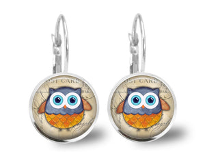 Boucles d'oreilles cabochon "La chouette estampillée", argenté (ref.87a)