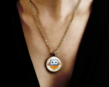Charger l&#39;image dans la galerie, Collier cabochon, collier illustré &quot;le hibou estampé&quot;,   bronze (ref.87)