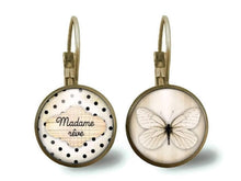 Charger l&#39;image dans la galerie, Boucles d&#39;oreilles Cabochon Papillon argenté &quot;madame Rêve&quot; (ref.1)