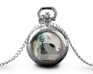 Montre gousset  Eléphant "le chat et l'éléphant"   argenté (ref.25a)
