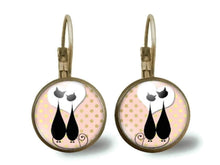 Charger l&#39;image dans la galerie, boucles d&#39;oreilles cabochon &quot;Chats amoureux&quot; bronze(ref.19)
