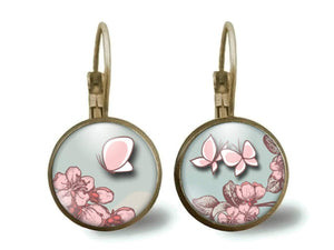 boucles d'oreilles cabochon "papillon rose" (ref.44)