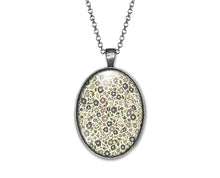 Charger l&#39;image dans la galerie, Collier Fleurs Cabochon &quot;Belles Fleurs&quot;  argenté (ref.11a)