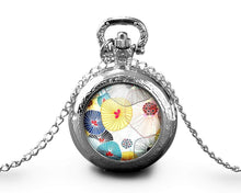 Charger l&#39;image dans la galerie, Montre gousset  Fleur &quot;Fleurs abstraites&quot;     argenté (ref.21a)