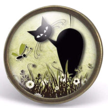 Charger l&#39;image dans la galerie, Bague Cabochon &quot;Le Chat Dans Le Pré&quot;,bronze (ref.70-1)