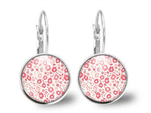Charger l&#39;image dans la galerie, Boucles d&#39;oreilles Fleurs Cabochon &quot;Liberté Rose&quot;, argenté (ref.12a)