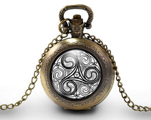 Charger l'image dans la galerie, Montre gousset "bretagne", bronze (ref.92)
