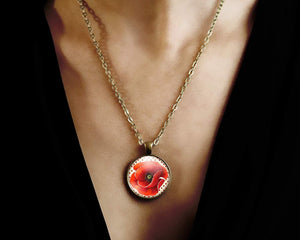 Collier cabochon, collier illustré "joli coquelicot"   bronze (ref.89)